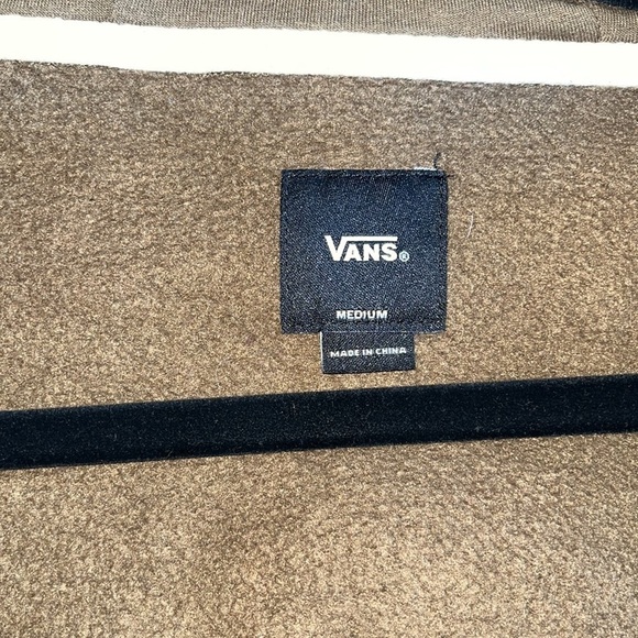 Vans Boys zippered Hoodie Sweatshirt
Green Brown Camo.  Pockets Long
Sleeve - Picture 5 of 8